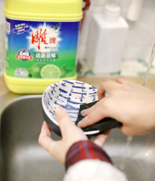 噴這么昂貴的香水,不如把衣服洗出高級(jí)香